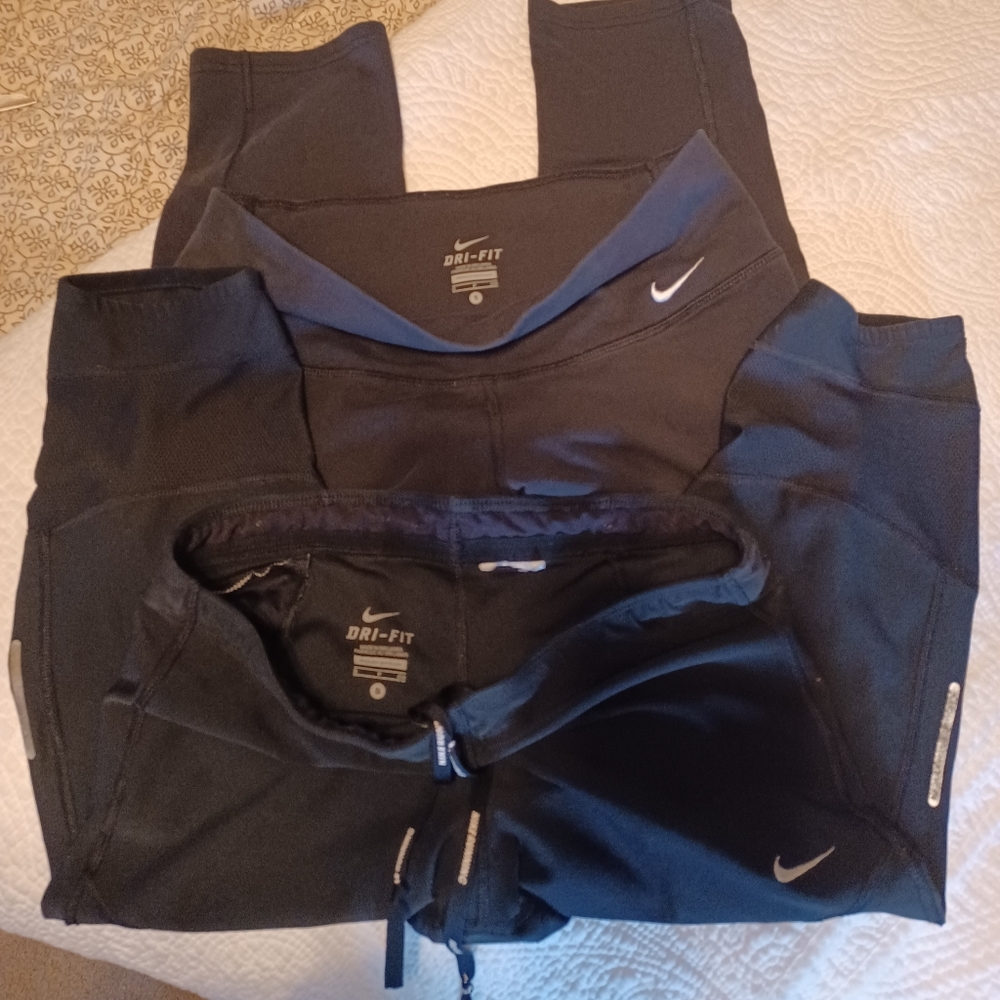 2 PAIR NIKE running dri fit capris